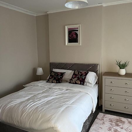 3 Bed Cozy Antrim Apartment With Great Views Dış mekan fotoğraf